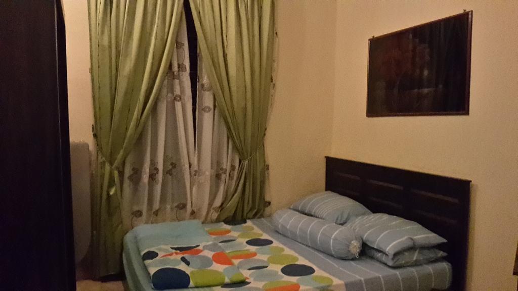 Roemahkoe Holidayhome ملقا المظهر الخارجي الصورة