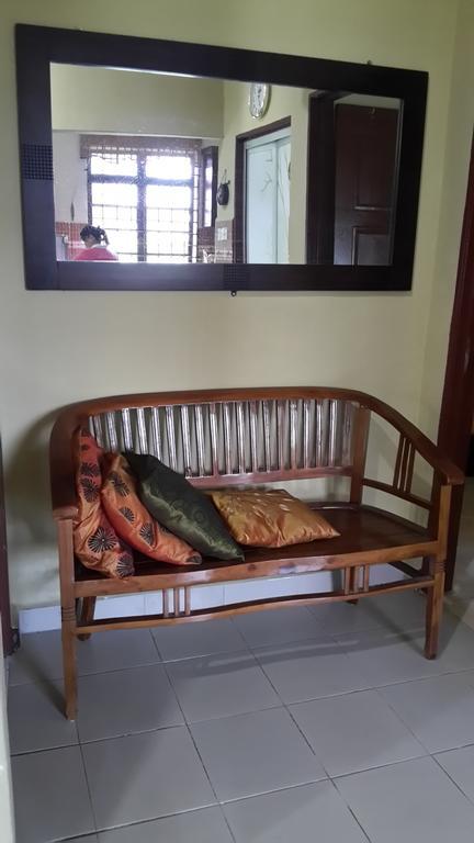 Roemahkoe Holidayhome ملقا المظهر الخارجي الصورة